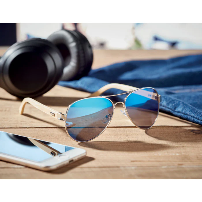 Bamboo sunglasses in pouch - Image 9