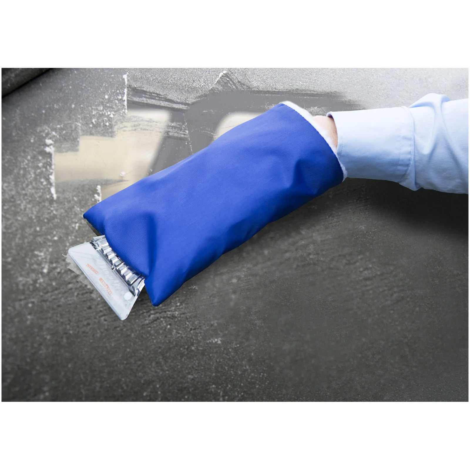 Colt ice scraper with glove - Image 3