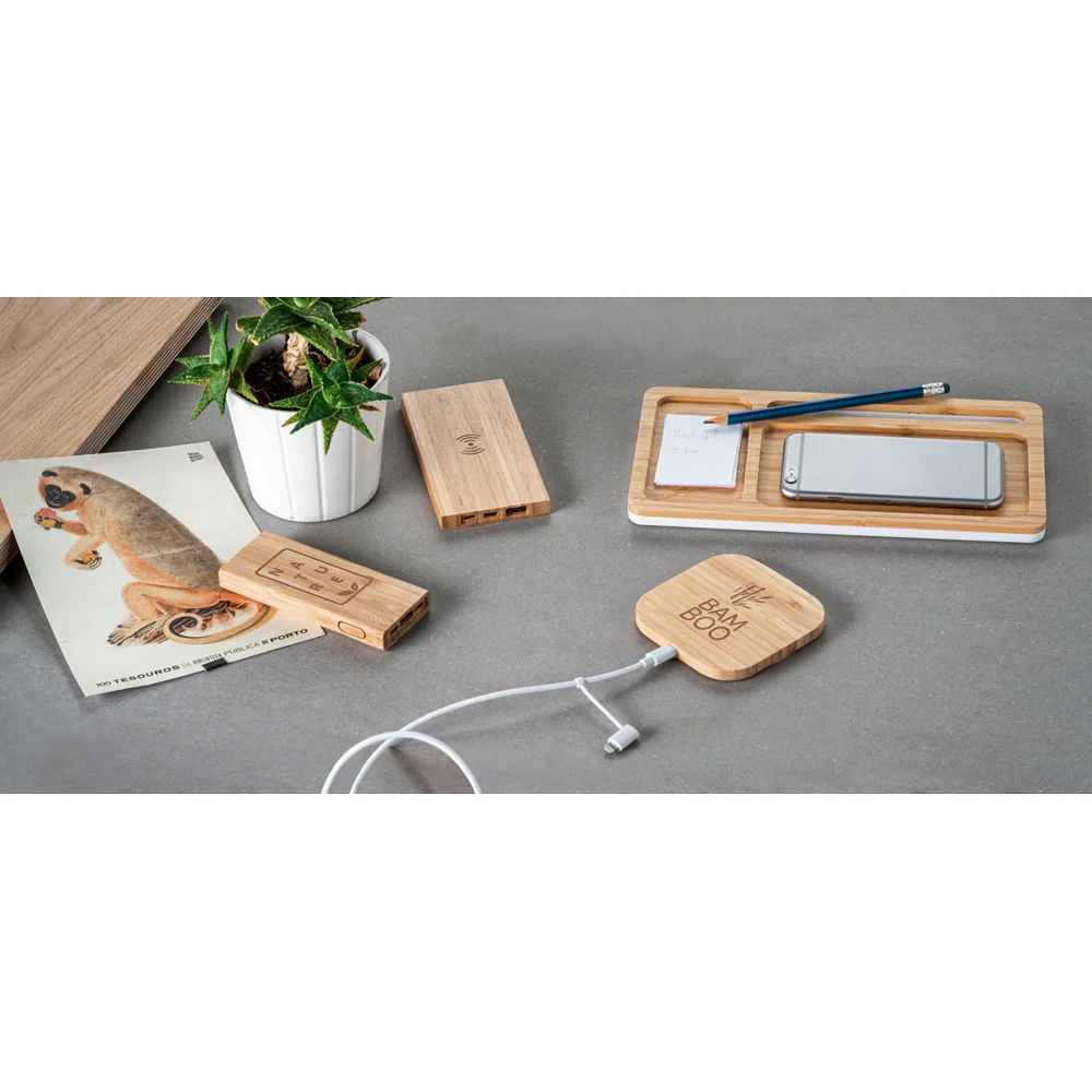 FITCH. 5.000 mAh capacity portable bamboo battery - Image 2