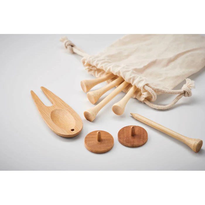 Golf accessories set in pouch - Image 4