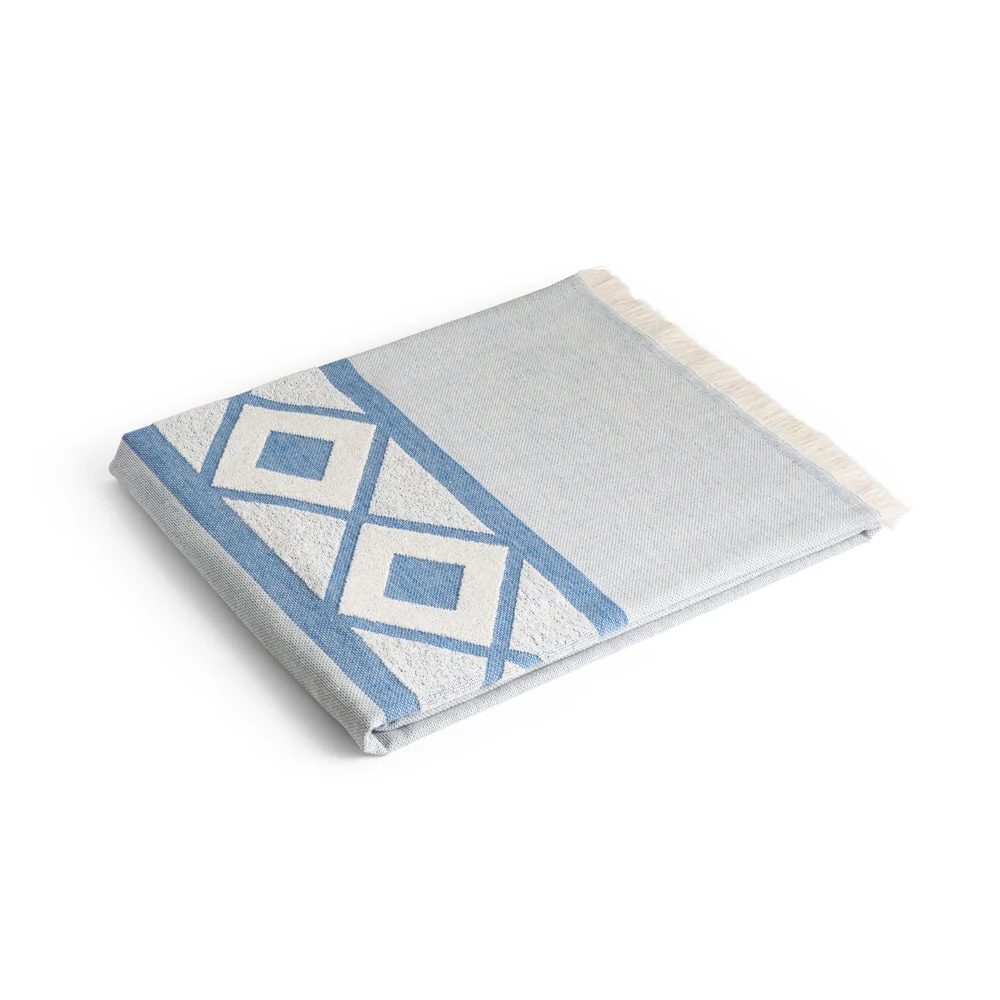 MALEK. Multifunctional bath towel (350g/m²) made of cotton and recycled cotton - Image 4