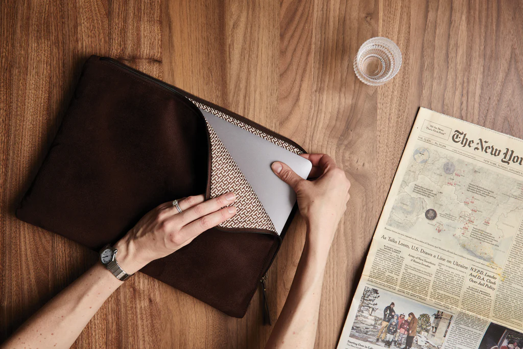 VINGA Hunton laptop case - Image 6