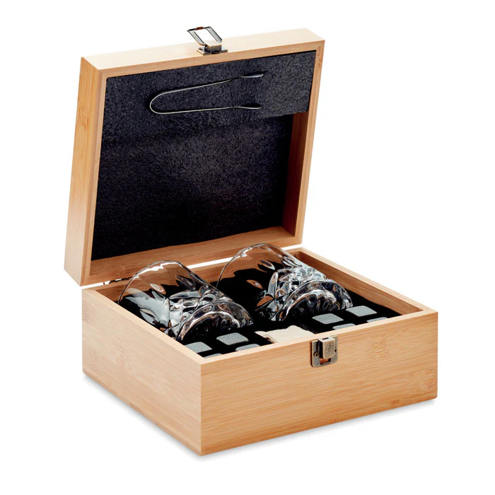 Whisky set in bamboo box - Image 5