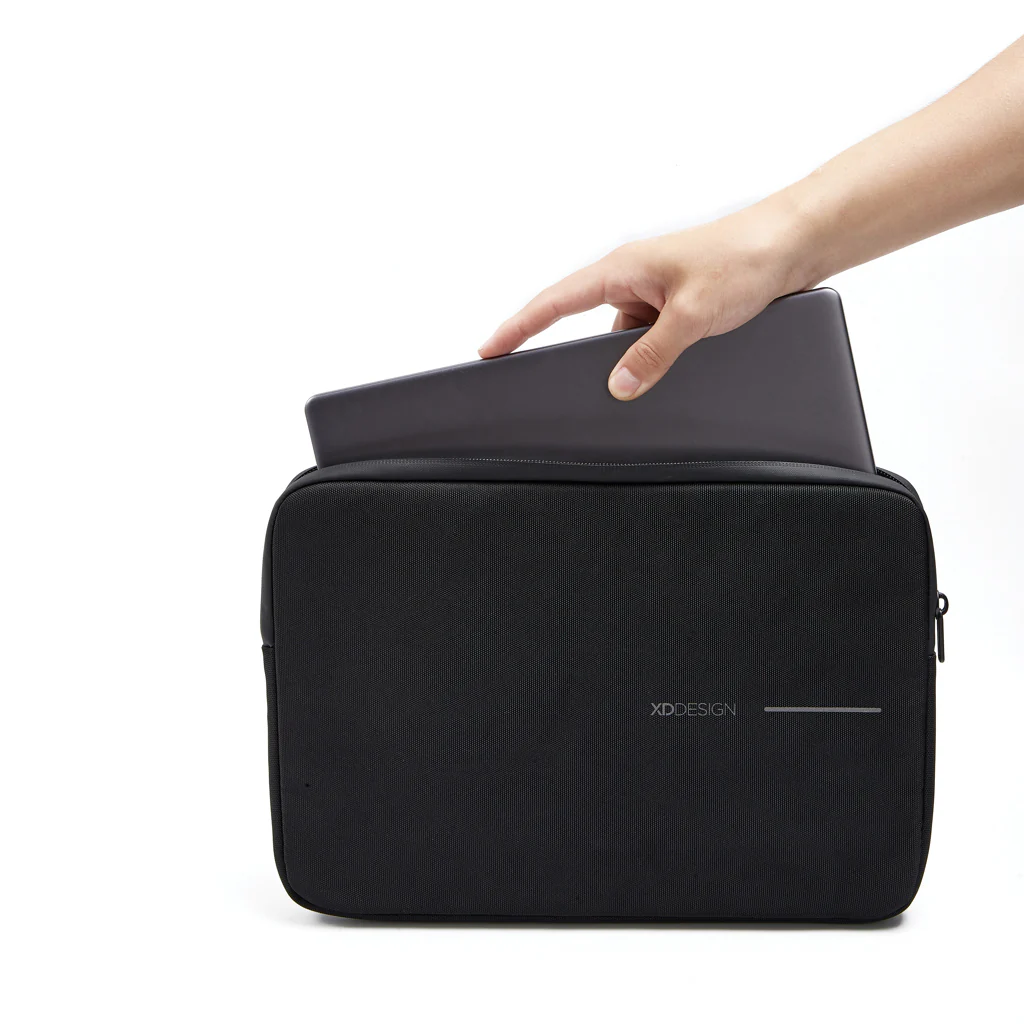 XD Design 16" Laptop Sleeve - Image 4